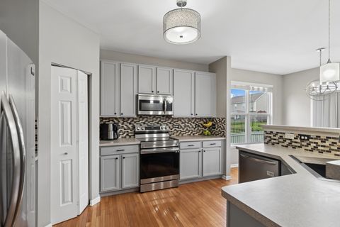 Tiny photo for 1013 Club Lake Drive, Antioch, IL 60002 (MLS # 12649186)