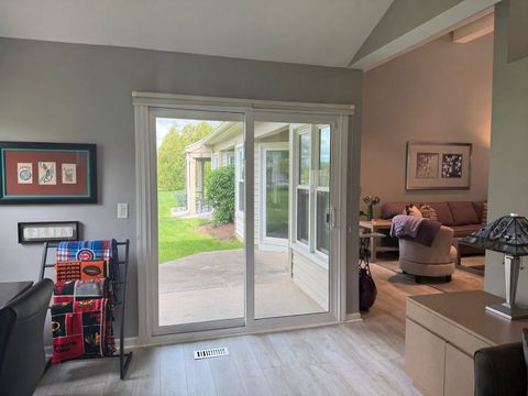 Tiny photo for 43 Willow Parkway, Buffalo Grove, IL 60089 (MLS # 12628676)