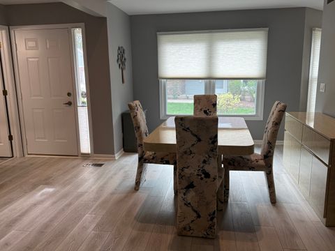 Tiny photo for 43 Willow Parkway, Buffalo Grove, IL 60089 (MLS # 12628676)