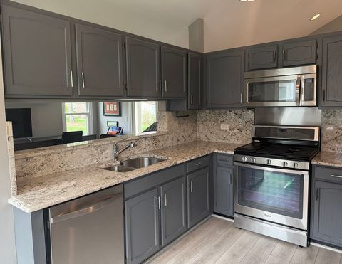 Tiny photo for 43 Willow Parkway, Buffalo Grove, IL 60089 (MLS # 12628676)