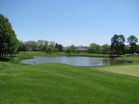 Tiny photo for 43 Willow Parkway, Buffalo Grove, IL 60089 (MLS # 12628676)