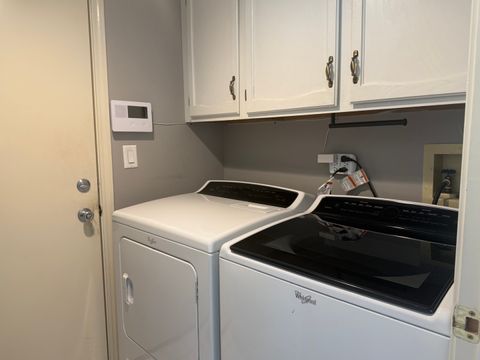 Tiny photo for 43 Willow Parkway, Buffalo Grove, IL 60089 (MLS # 12628676)