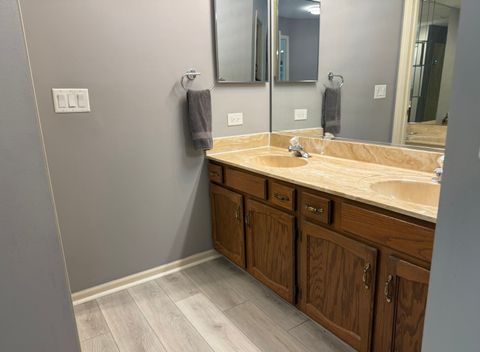 Tiny photo for 43 Willow Parkway, Buffalo Grove, IL 60089 (MLS # 12628676)