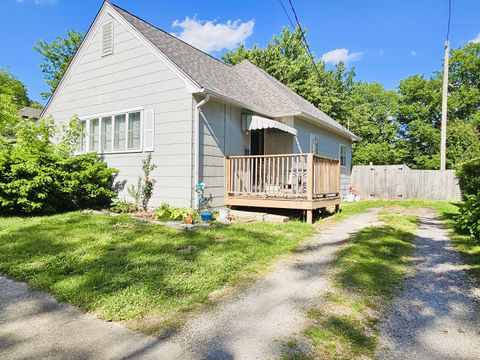 Photo of 804 S 20th Street, Mt Vernon, IL 62864 (MLS # 12643474)