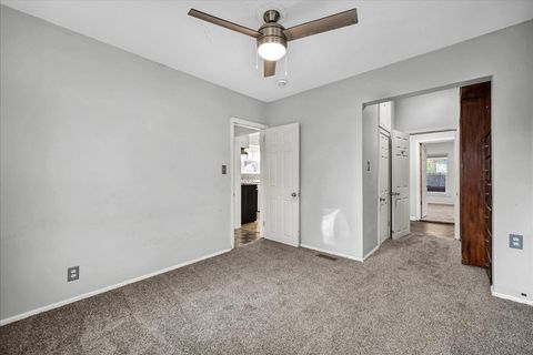 Tiny photo for 610 Scott Street, Bloomington, IL 61701 (MLS # 12514496)