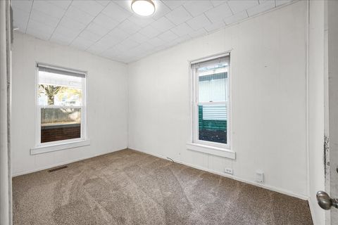 Tiny photo for 610 Scott Street, Bloomington, IL 61701 (MLS # 12514496)