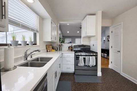 Tiny photo for 1587 Brookside Drive, Hoffman Estates, IL 60169 (MLS # 12558990)