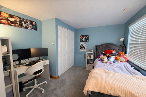 Tiny photo for 1587 Brookside Drive, Hoffman Estates, IL 60169 (MLS # 12558990)