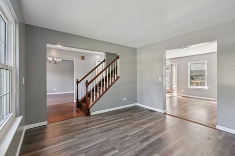 Tiny photo for 616 Pinehurst Drive, North Aurora, IL 60542 (MLS # 12497267)