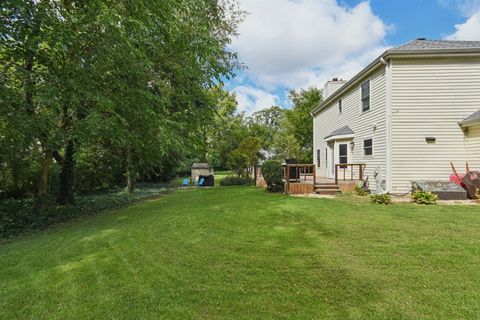 Tiny photo for 616 Pinehurst Drive, North Aurora, IL 60542 (MLS # 12497267)