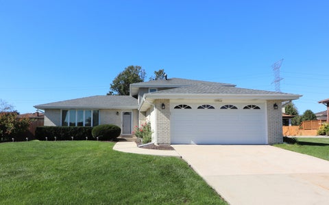 Photo of 17012 Grissom Drive, Tinley Park, IL 60477 (MLS # 12787439)