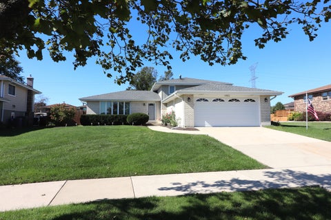 Tiny photo for 17012 Grissom Drive, Tinley Park, IL 60477 (MLS # 12787439)