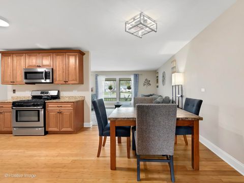 Tiny photo for 350 Shawnee Drive, Carol Stream, IL 60188 (MLS # 12600252)