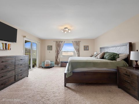 Tiny photo for 350 Shawnee Drive, Carol Stream, IL 60188 (MLS # 12600252)