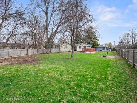 Tiny photo for 350 Shawnee Drive, Carol Stream, IL 60188 (MLS # 12600252)