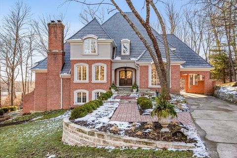 821 Fox Glen Drive St. Charles IL 60174