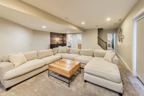 Tiny photo for 2047 N Honore Street, Chicago, IL 60614 (MLS # 12472886)