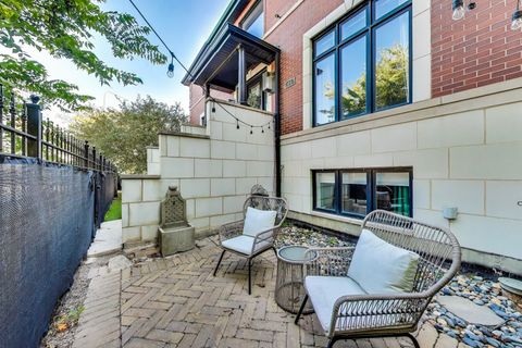 Tiny photo for 2047 N Honore Street, Chicago, IL 60614 (MLS # 12472886)