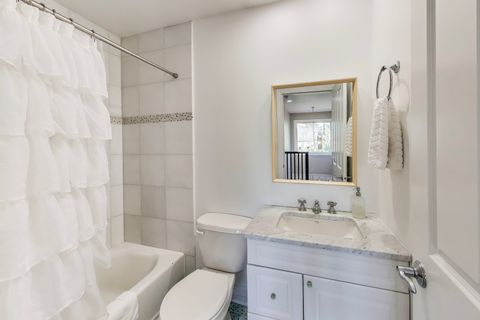 Tiny photo for 2047 N Honore Street, Chicago, IL 60614 (MLS # 12472886)