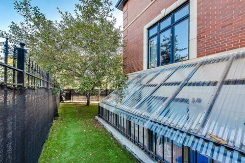 Tiny photo for 2047 N Honore Street, Chicago, IL 60614 (MLS # 12472886)