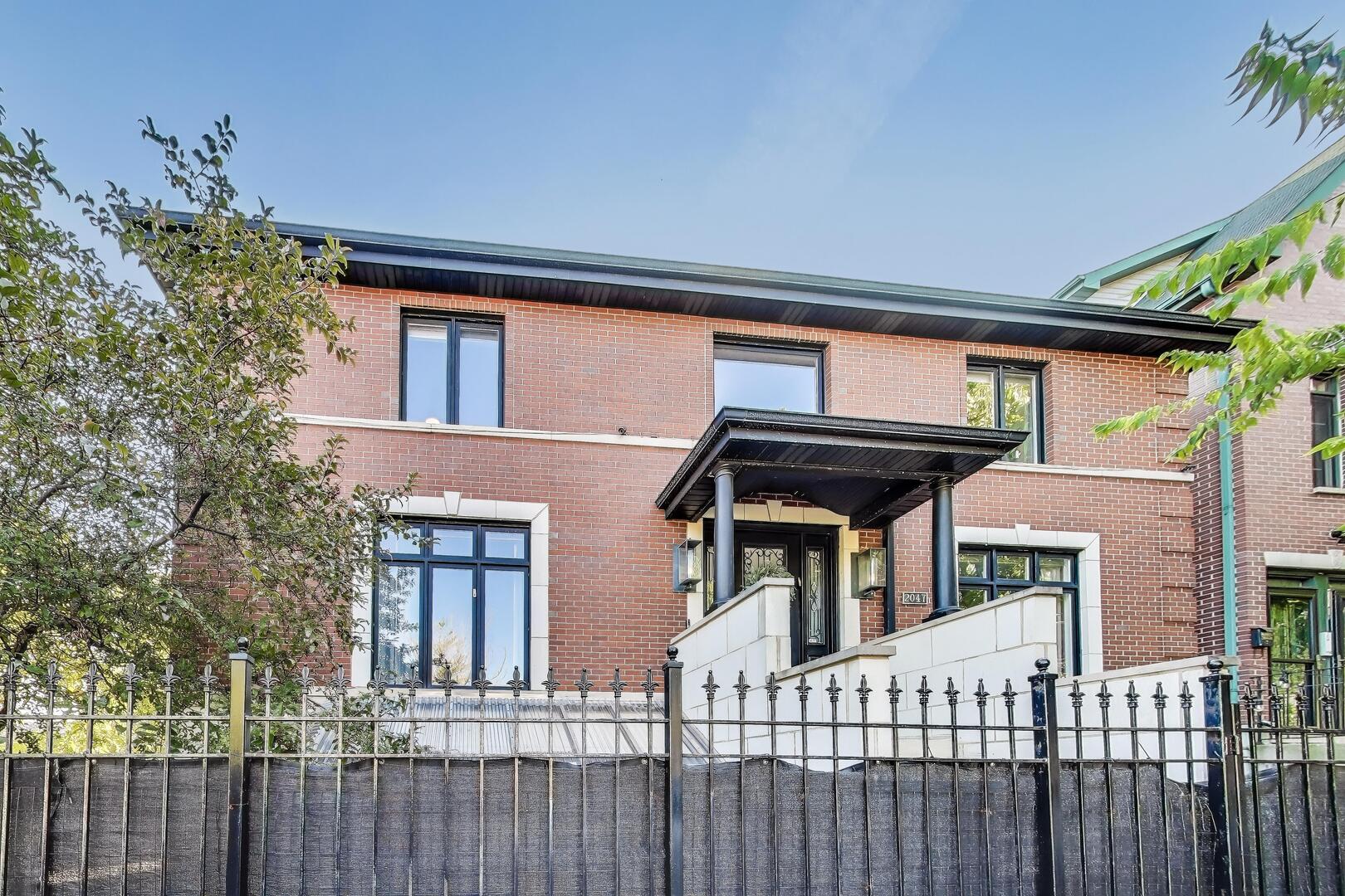 2047 N Honore Street