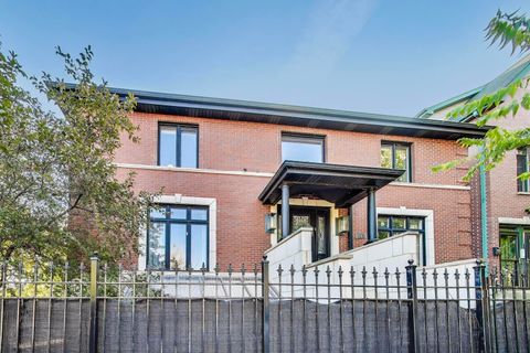 Tiny photo for 2047 N Honore Street, Chicago, IL 60614 (MLS # 12472886)