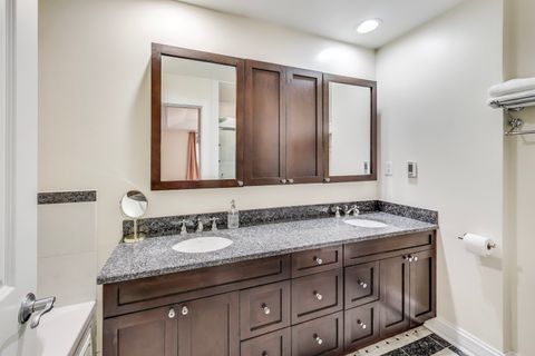 Tiny photo for 2047 N Honore Street, Chicago, IL 60614 (MLS # 12472886)