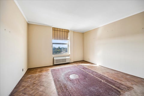 Tiny photo for 1500 Sheridan Road #8L, Wilmette, IL 60091 (MLS # 12793932)