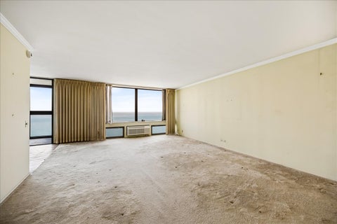 Tiny photo for 1500 Sheridan Road #8L, Wilmette, IL 60091 (MLS # 12793932)