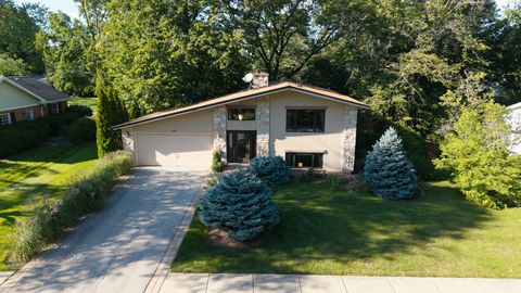 Tiny photo for 236 Monument Avenue, Barrington, IL 60010 (MLS # 12489955)