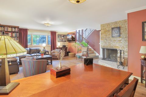 Tiny photo for 236 Monument Avenue, Barrington, IL 60010 (MLS # 12489955)