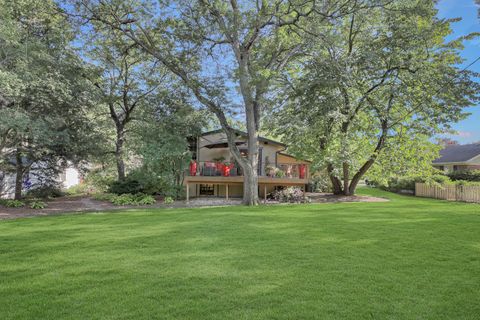 Tiny photo for 236 Monument Avenue, Barrington, IL 60010 (MLS # 12489955)