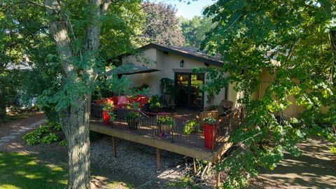 Tiny photo for 236 Monument Avenue, Barrington, IL 60010 (MLS # 12489955)