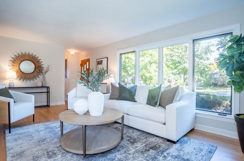 Tiny photo for 100 Drexel Avenue, La Grange, IL 60525 (MLS # 12489072)