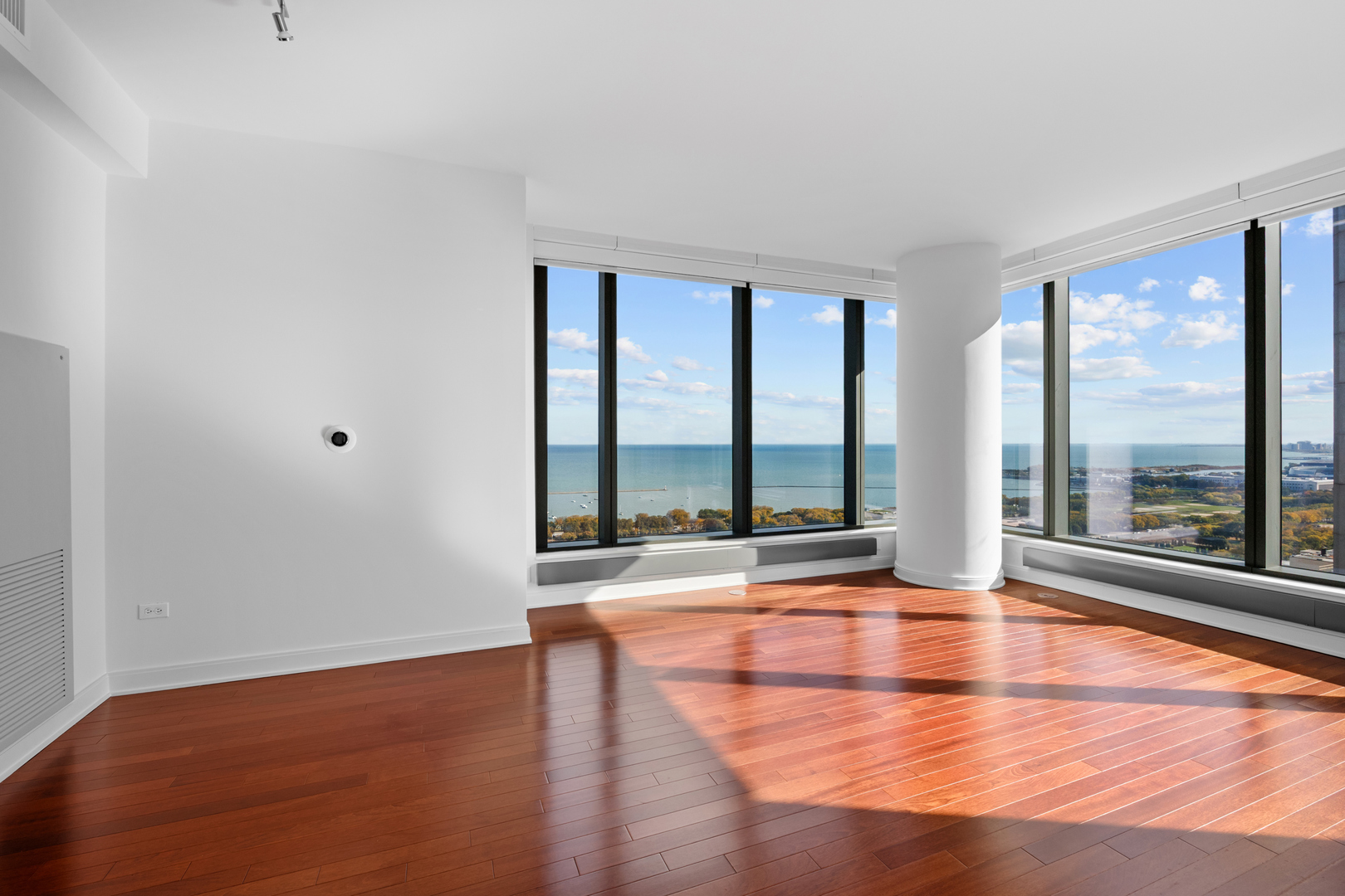 60 E Monroe Street 3404