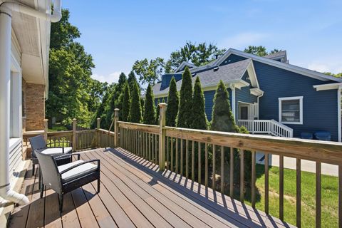 Tiny photo for 5417 Blodgett Avenue, Downers Grove, IL 60515 (MLS # 12654820)