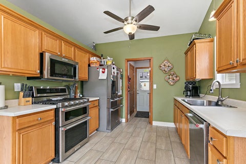 Tiny photo for 7081 Mullinshire Way, Machesney Park, IL 61115 (MLS # 12635874)