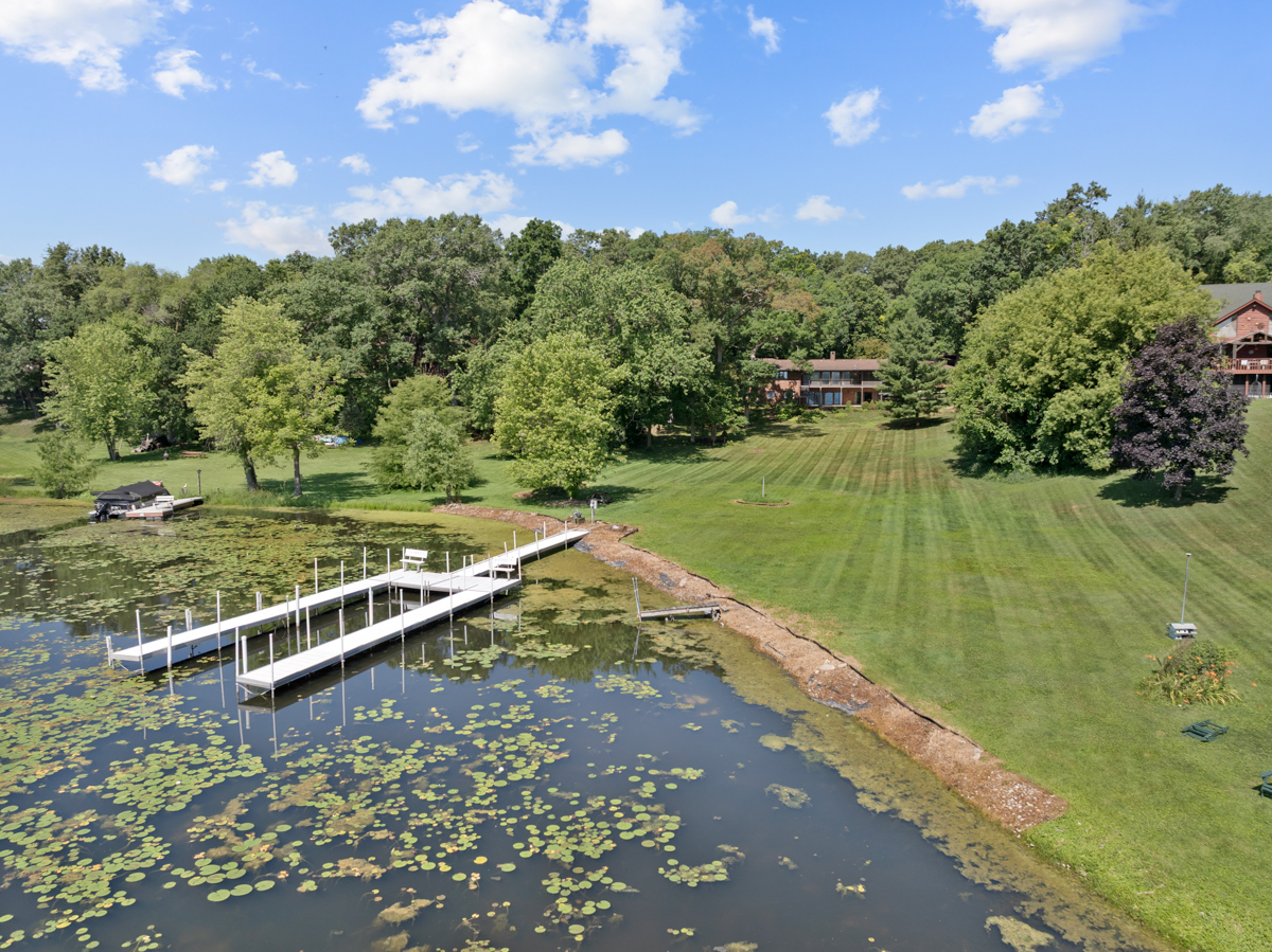 39081 N Sheridan Road