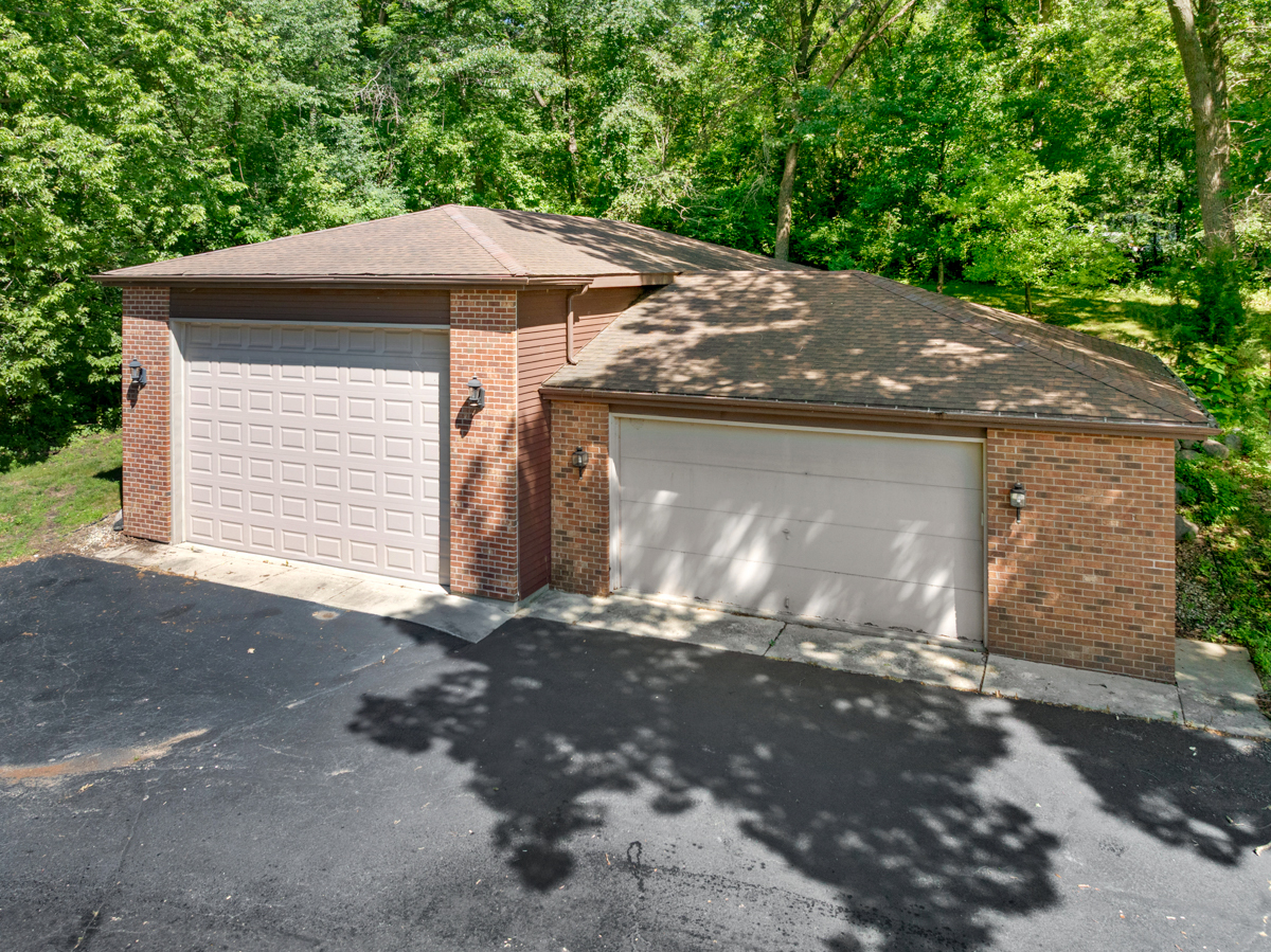 39081 N Sheridan Road