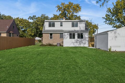Tiny photo for 7705 Columbia Drive, Bridgeview, IL 60455 (MLS # 12532443)