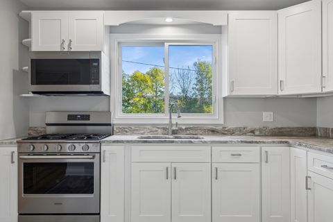 Tiny photo for 7705 Columbia Drive, Bridgeview, IL 60455 (MLS # 12532443)