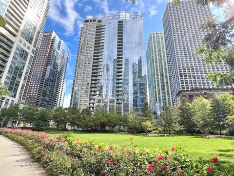 Photo of 201 N WESTSHORE Drive #1305, Chicago, IL 60601 (MLS # 12476541)