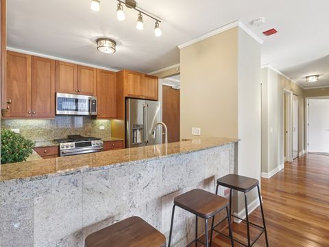 Tiny photo for 201 N WESTSHORE Drive #1305, Chicago, IL 60601 (MLS # 12476541)