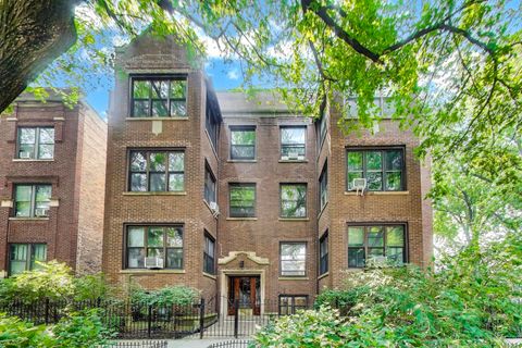 Photo of 1457 W Rosemont Avenue #G, Chicago, IL 60660 (MLS # 12457052)