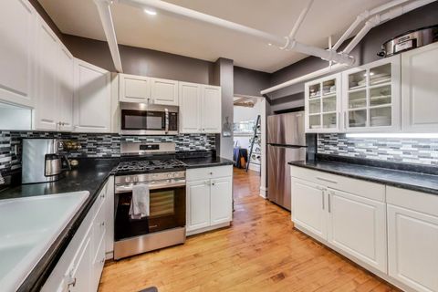 Tiny photo for 1457 W Rosemont Avenue #G, Chicago, IL 60660 (MLS # 12457052)