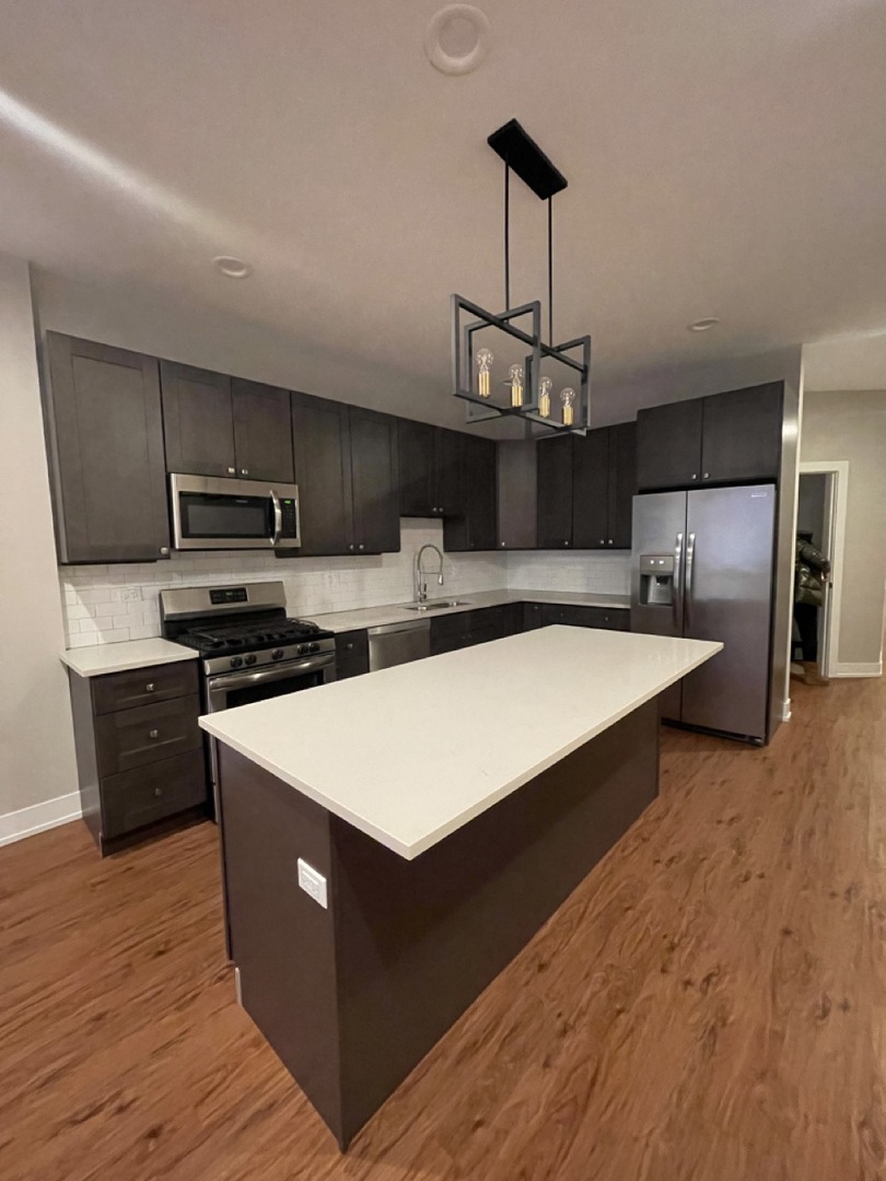 215 S Hamilton Avenue 1N