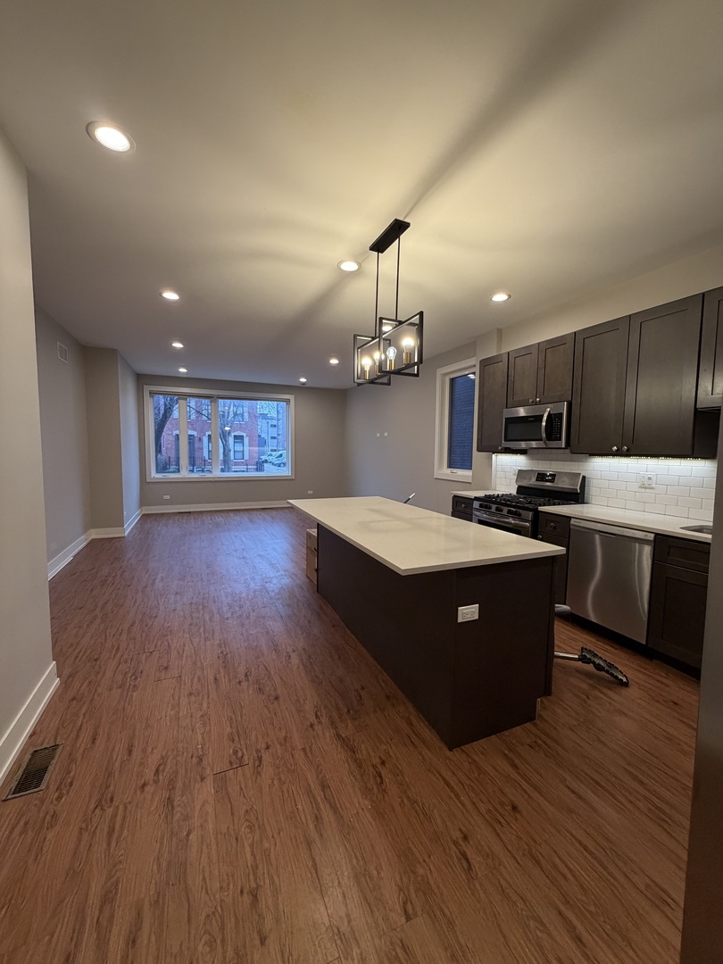 215 S Hamilton Avenue 1N