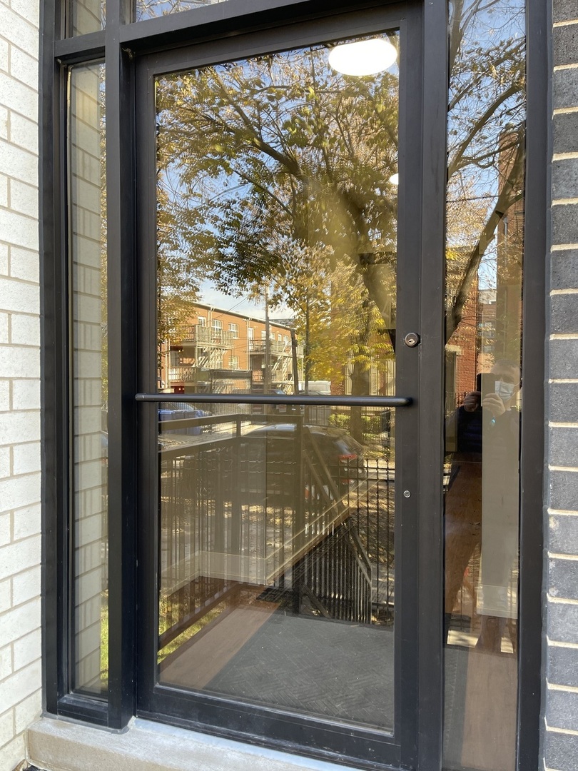 215 S Hamilton Avenue 1N