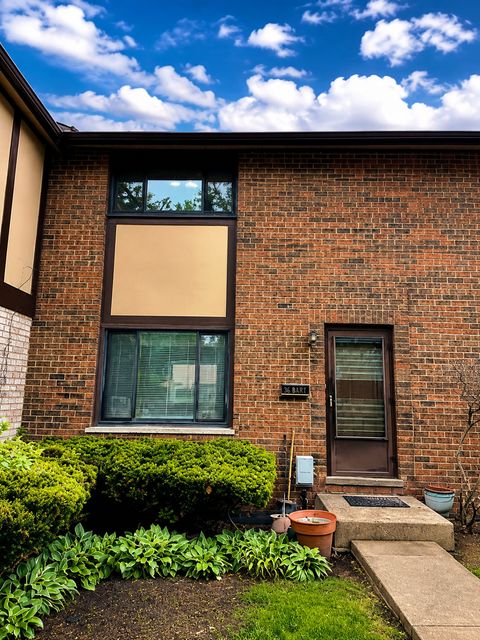 Photo of 18w158 16th Street, Villa Park, IL 60181 (MLS # 12694748)