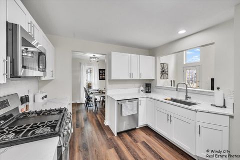 Tiny photo for 2054 Peach Tree Lane, Algonquin, IL 60102 (MLS # 12580953)